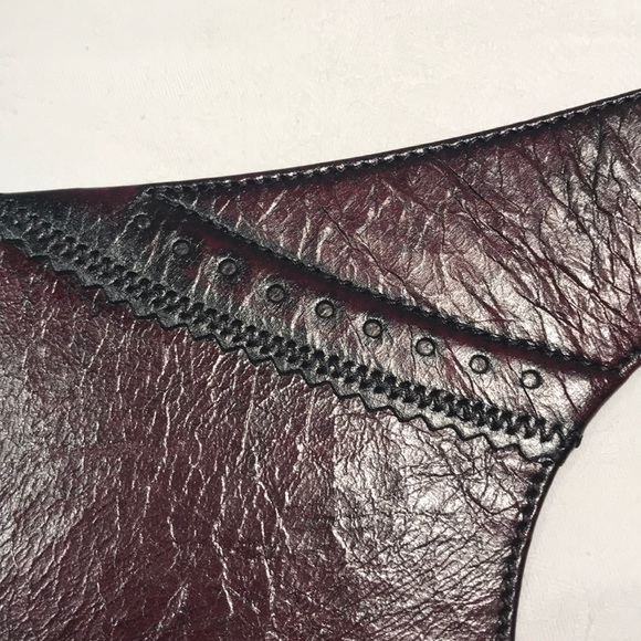 Beautiful Leather belt with heart buckle - Picture 11 of 12